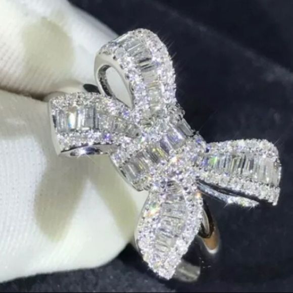 bow wedding ring - Picture 3 of 6